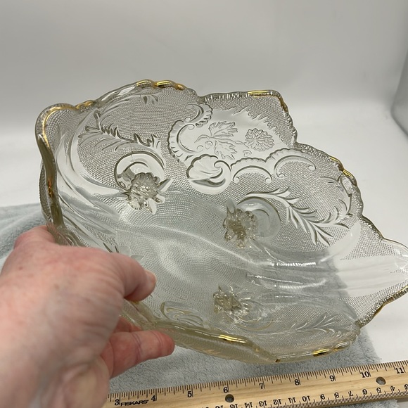 Vintage Oval Heavy Pressed 4-Footed Glass Bowl with Floral Design and Gold Trim - Picture 8 of 9
